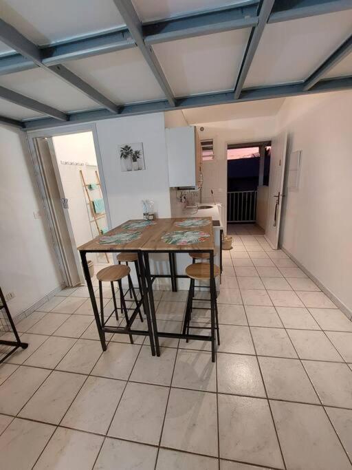 Le Ti Papangue Apartment Saint Pierre Exterior photo